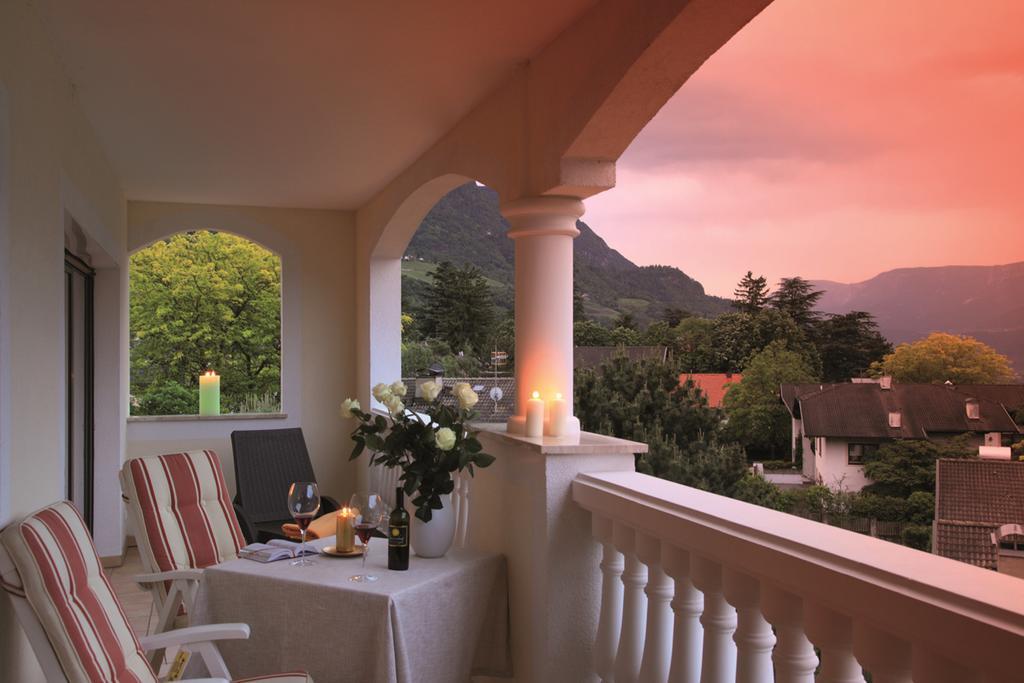 Hotel Sonnenburg Merano Exterior foto