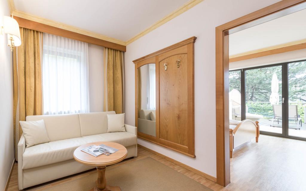Hotel Sonnenburg Merano Habitación foto