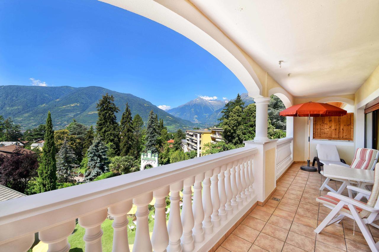 Hotel Sonnenburg Merano Exterior foto