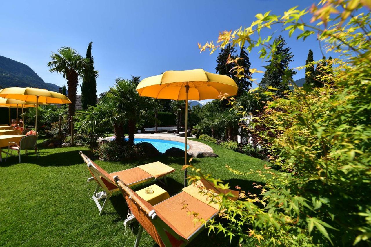 Hotel Sonnenburg Merano Exterior foto